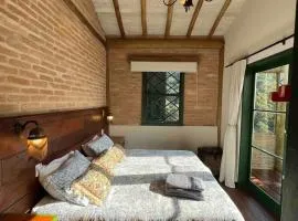 Zen Chale Beautiful view Sfx with trailRiver