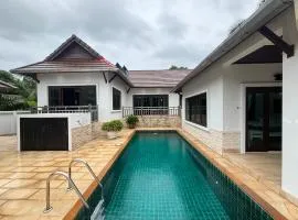 Tropical Lakeview Villa I Bangtao Beach