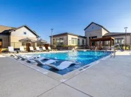 A plus location pool washer dryer gym modern