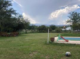 Casa Mirador Del Lago, ξενοδοχείο σε Villa Parque Siquiman