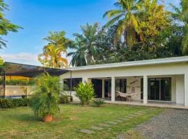 Pura Vida - Villa Elenita