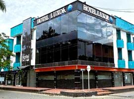 Hotel Luxor Plaza, Hotel in Puerto Gaitán