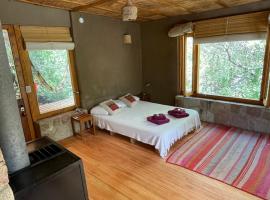 Descansa al pie del champaqui escuchando el arroyo, hotel in San Javier