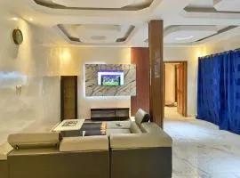 Appartement meublé avec cuisine équipée, au bord la mer