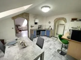 Casa Antic Große Moderne 75qm Wohnung Direkt im Zentrum WLAN Ist Kostenlos 1-6 Personen