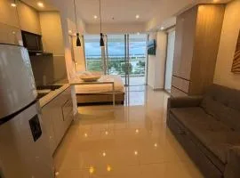 Beach Veronica Luxury Ocean View Apartment