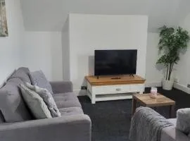 Quiet & Cozy 1-Bedroom Apartment , Folkestone