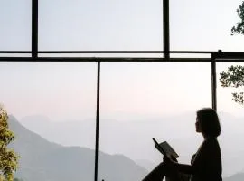 Scenic Mountain Cabin with Workspace - Close to Ella