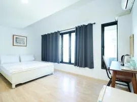 Snap inn Sukhumvit 1 สแนป สุขุมวิท ซอย 1 - Gold