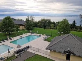 2-room apartment with breathtaking views of Lake Geneva
