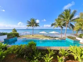 Coin de Mire Seafront Retreat right on the beach