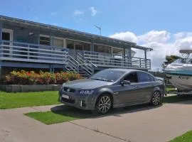 Aberdeen 2 - 112 Lamont Street- Across from river,