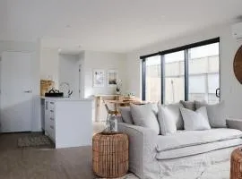 Spacious Home close to City, With Free Parking