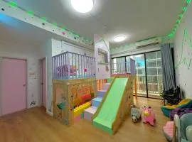 Kid-friendly 8-10 pax, I-City Theme Park Shah Alam