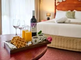 Sanctuary House Resort Motel