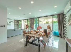 Vibrant Life at 4BR Pool Villa, Kata - UTK3