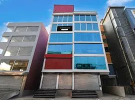 Townhouse Madhyamgram Chowmatha Bus Terminal Kolkata Formerly Star Guest House