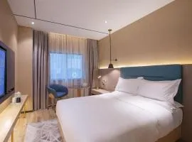 ZMAX Hotels Shenzhen Lianhuacun Metro Station