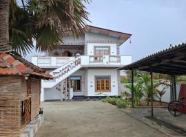 saratha seashore villa and tour, acomoda&ccedil;&atilde;o em Jaffna