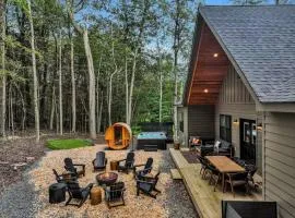 Golf Sim, Game-Movie Room, Spa, Sauna, Arcade !