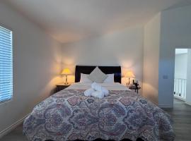 Claire Home: Corona şehrinde bir otel