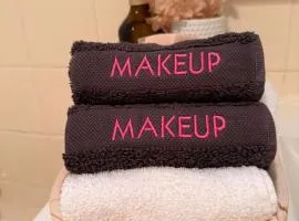 Miranda Stylish 2 Bed near Cronulla & Airport