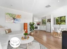 Lovely Renovated 2BR Townhouse WiFi Parking