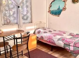 Private Guest Room with Garden Access