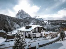 Anna Lodges Dolomites