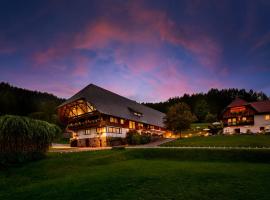 Blumbauernhof, cottage in Gutach