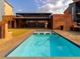 Midrand में, होटल The Waterfall Nest 3 CB