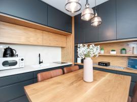 מול הים בקיסריה1, hôtel à Césarée