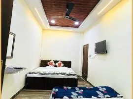 Hotel Shree- Nidhi Premium comfort # Stay Near Mahakaleshwar Jyotirlinga # Railway Station # Free Wi-Fi And Parking Service - Best Hotel In Ujjain