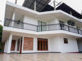 Grand Castellea Resort、Doragomuwaのホットタブ付きホテル