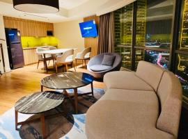 Hotel Residences - Novotel Suites Manila at Acqua، فندق في مانيلا