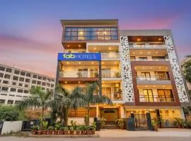 FabHotel The Grace Inn Near Galleria Market & Golf Course Road