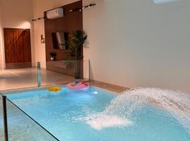 Roma chalet استراحة روما بدية, chata v destinaci Al Raka