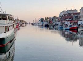 MAISON ART Appartements - Objekt 94080，位于瓦尔内明德的酒店