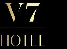 Hotel V7
