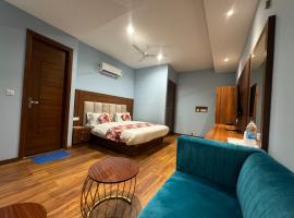 Hotel Candy Near Bestech-IISER-ISB-Railway Station Airport Road Mohali Chandigarh, ξενοδοχείο σε Chandigarh Airport