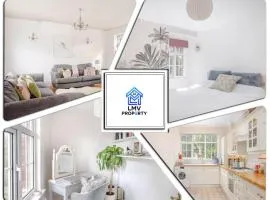 Stylish 3-Bed Home Close to Stansted Airport