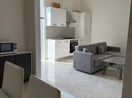 Modern 1st floor apartment with balcony - Casa Berto