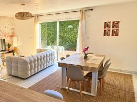 Maison cosy - Logis Flo - à 15 min du Futuroscope, Hotel in Beaumont