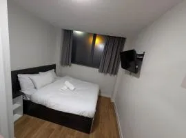 Modern Studio Apartment in Central Newcastle