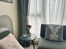 Cozy studio with Komtar view at 22 Macalisterz