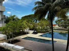 Azure Haven - Seaview Resort Home, By the Sea Batu Ferringhi