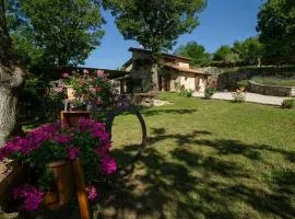 Historic Farmhouse In The Tuscan Hills