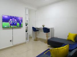 Cosy Apartment with Pool, ξενοδοχείο σε Kwabenya