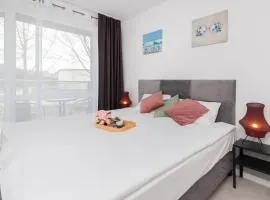 Unique Studio with Balcony in Jastrzębia Góra by Noclegi Renters