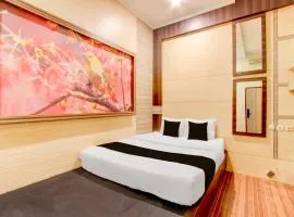 Hotel O near Maguwoharjo Stadium formerly Graha Ngaso